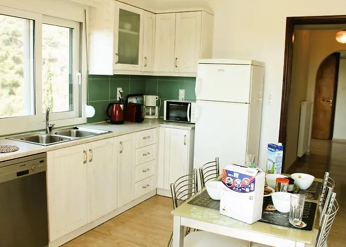 Bakers House * Гимари